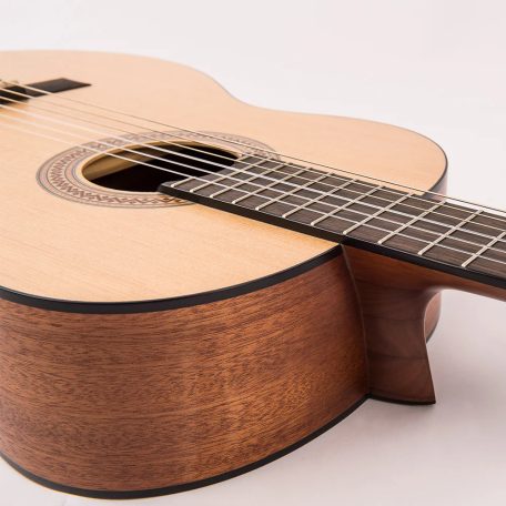 SANTOS MARTINEZ Principante 4/4 klasszikus gitár